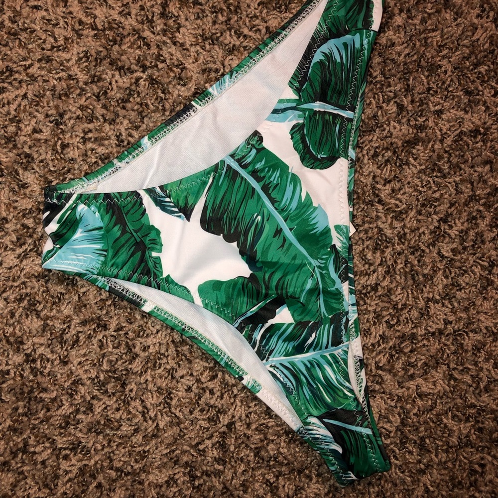 Bikini bottoms